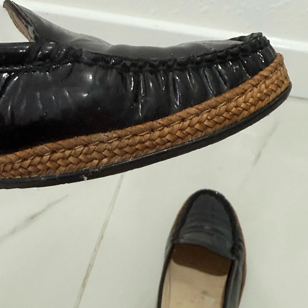 Stuart Weitzman Glossy Black Loafers with Brown Trim‎ 7.5